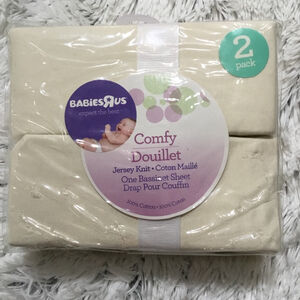 Babies R Us Comfy Douillet Jersey knit 2 pack bassinet sheets NWT